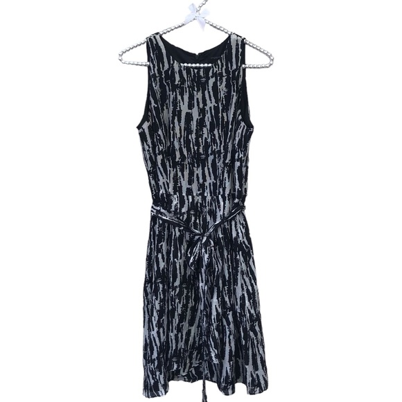 Ann Taylor Dresses & Skirts - Ann Taylor Animal Print Sheath Dress size 2